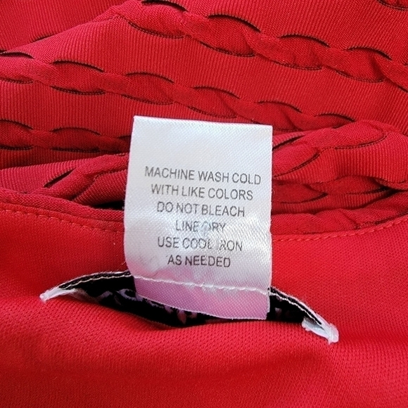 EUC North Style Red Textured Sleeveless Sheath Dress Size 10 - Picture 8 of 8